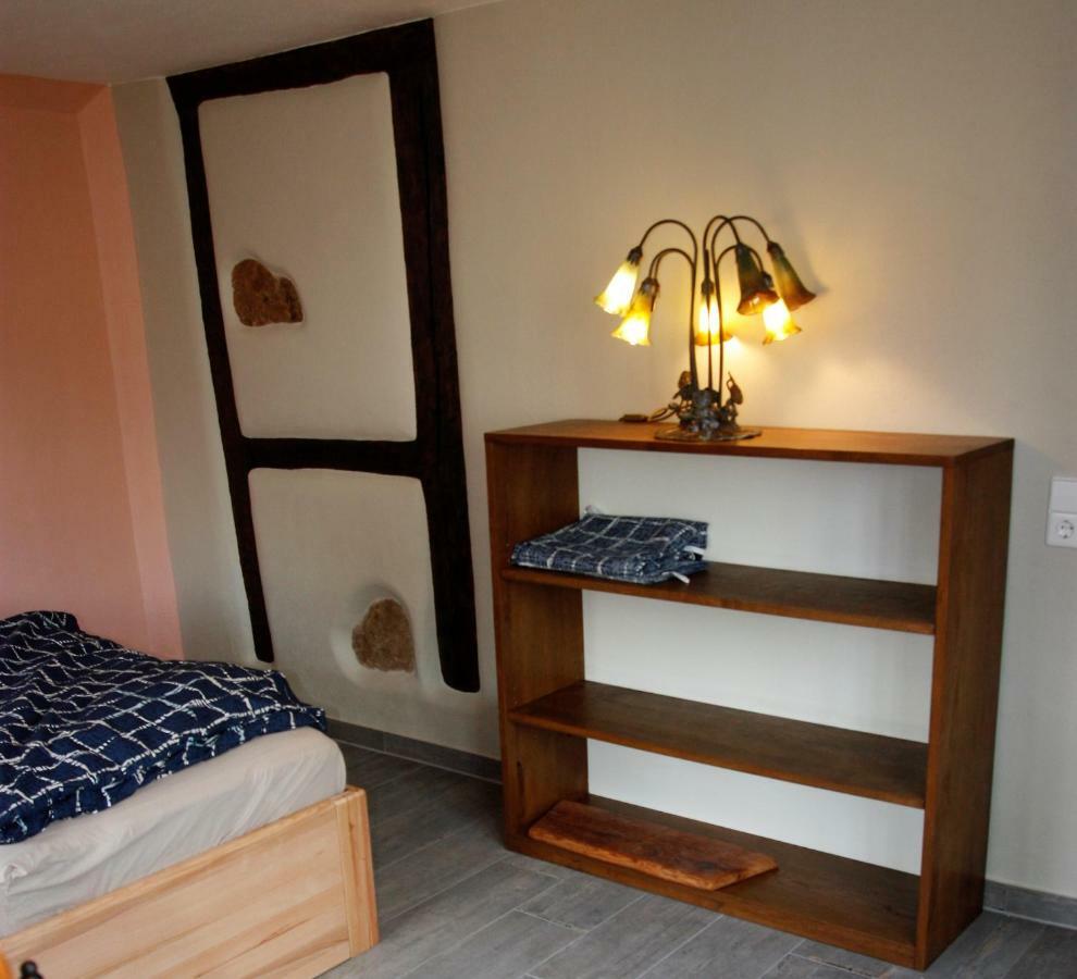 Gemuetliche Gaestezimmer In Einem Neu Sanierten Fachwerkhaus Заксенхайм Экстерьер фото