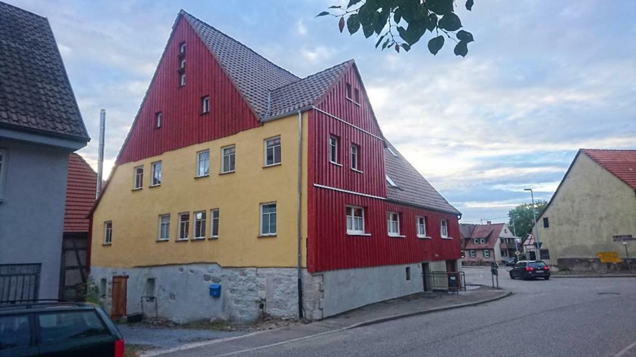 Gemuetliche Gaestezimmer In Einem Neu Sanierten Fachwerkhaus Заксенхайм Экстерьер фото